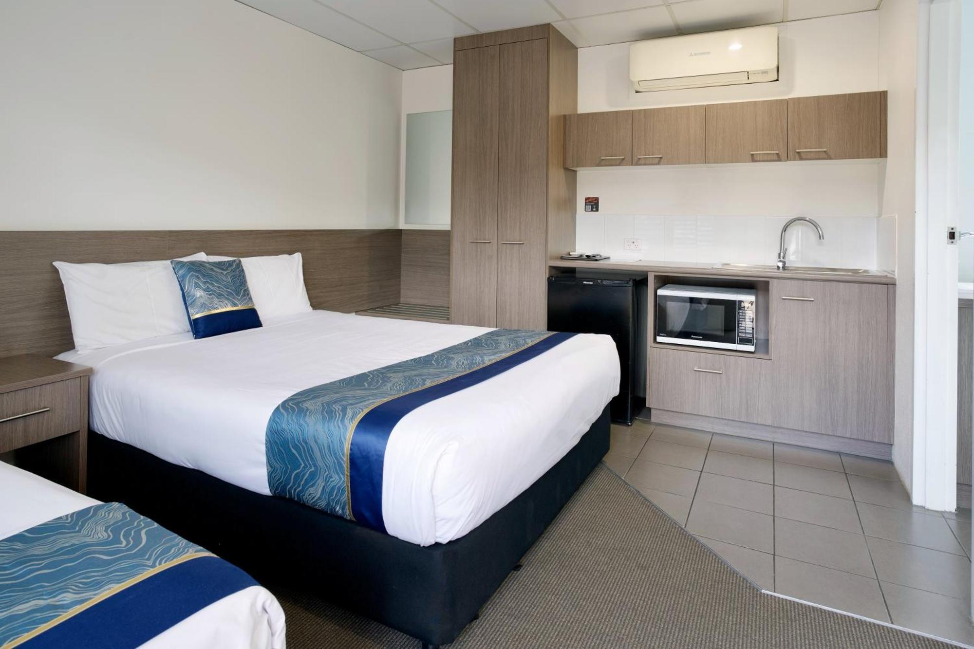 Chalet Motor Inn Bundaberg Exterior foto